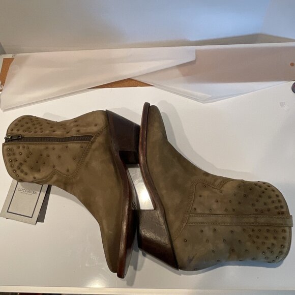 NWOB NWT Lucchese Boots Bootie Zip Women's 6.5 Suede Olive Green w/ Studs #M6040 - Picture 14 of 16